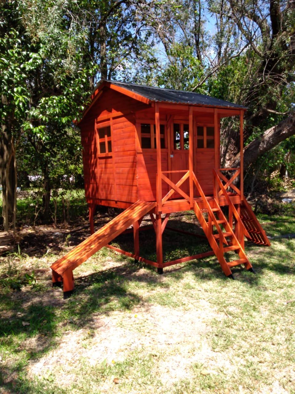 casitas  y mangrullos de madera para niños